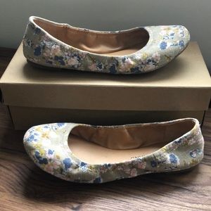 Lucky brand floral ballet flats